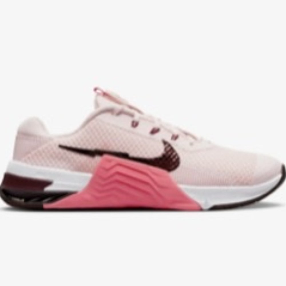 WOMEN'S NIKE METCON 7 Size 8.5